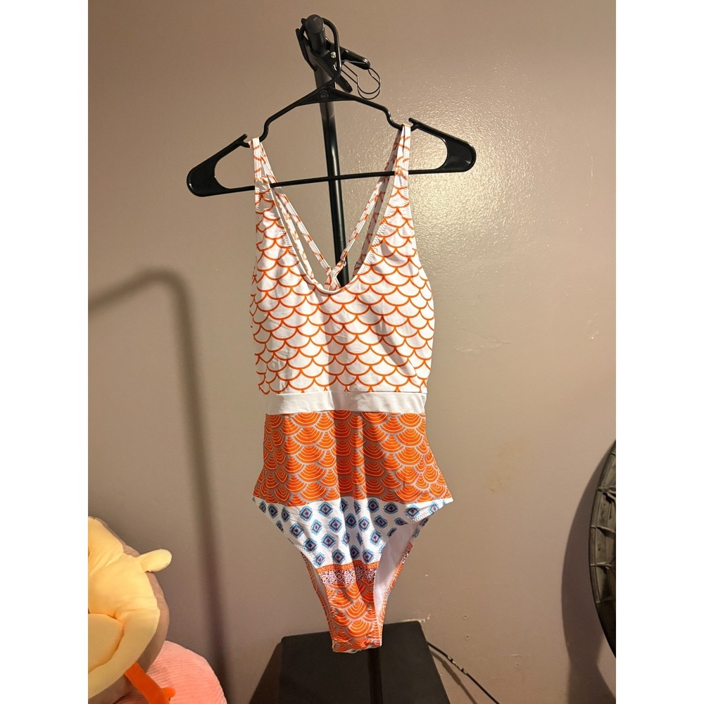 Cupshe - Orange Scallop Design One Piece Swimsuit, Adj Straps, Built in Bra Sz L